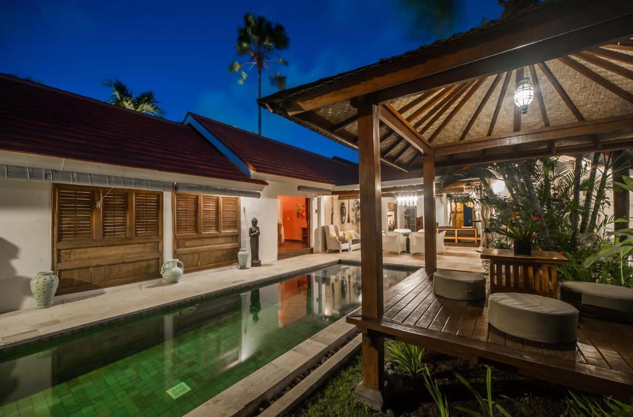 Coco Poco Villa Seminyak Esterno foto